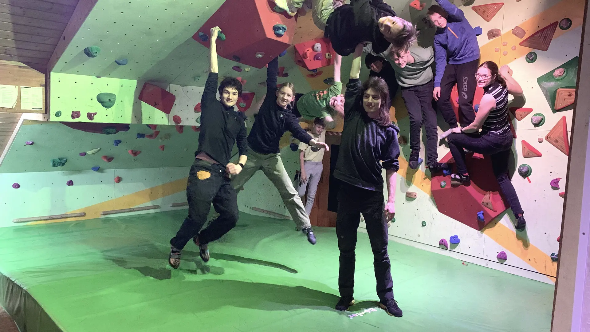 Skyclimbers | © Tim Lauer